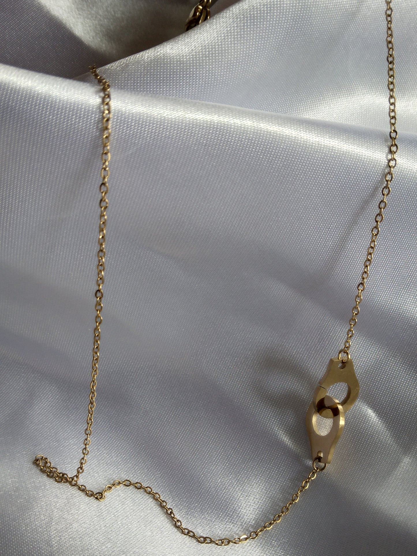 Collier menotte
